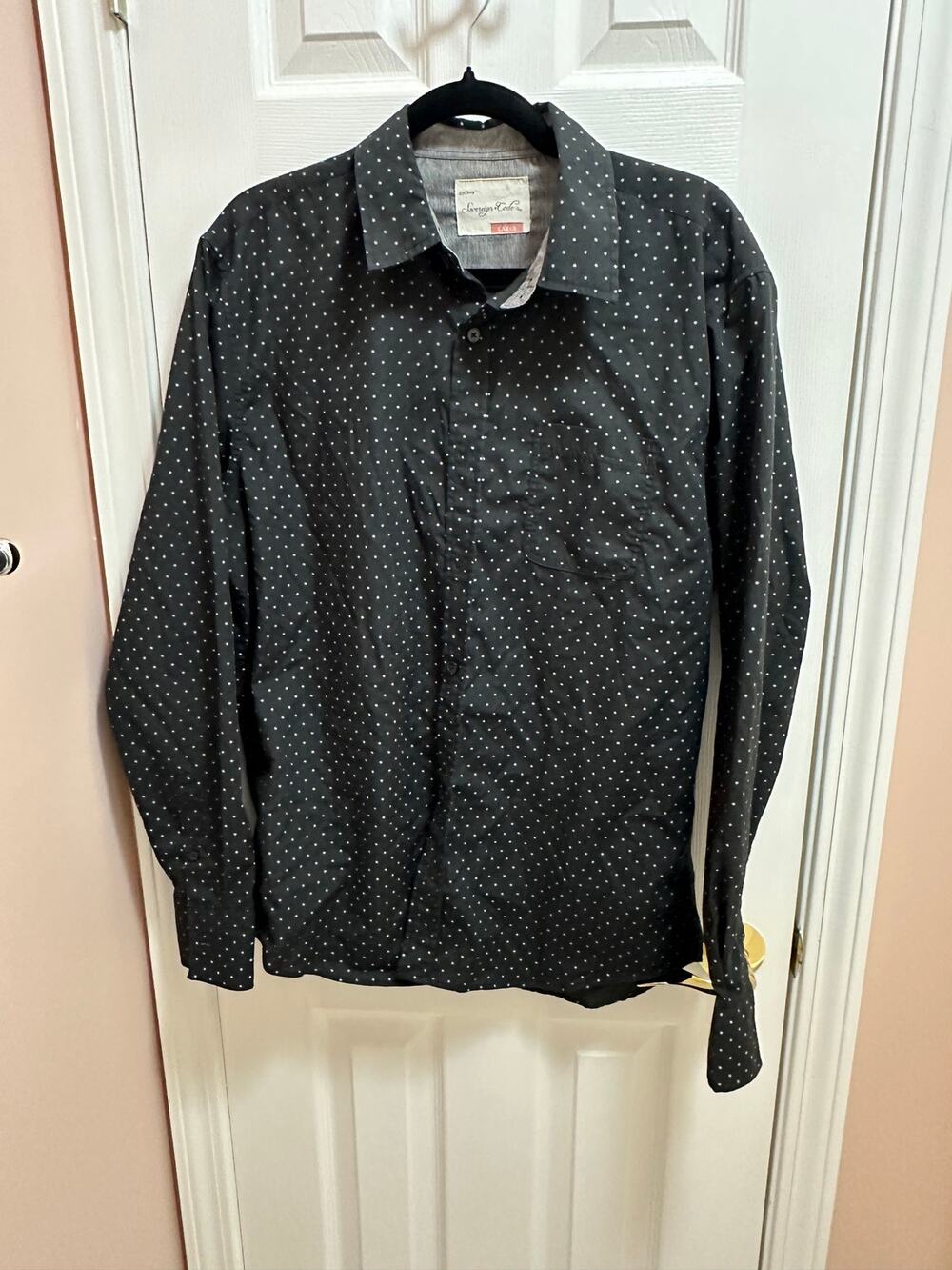 Sovereign Code Button Down Shirt Size Large Black/White Dots